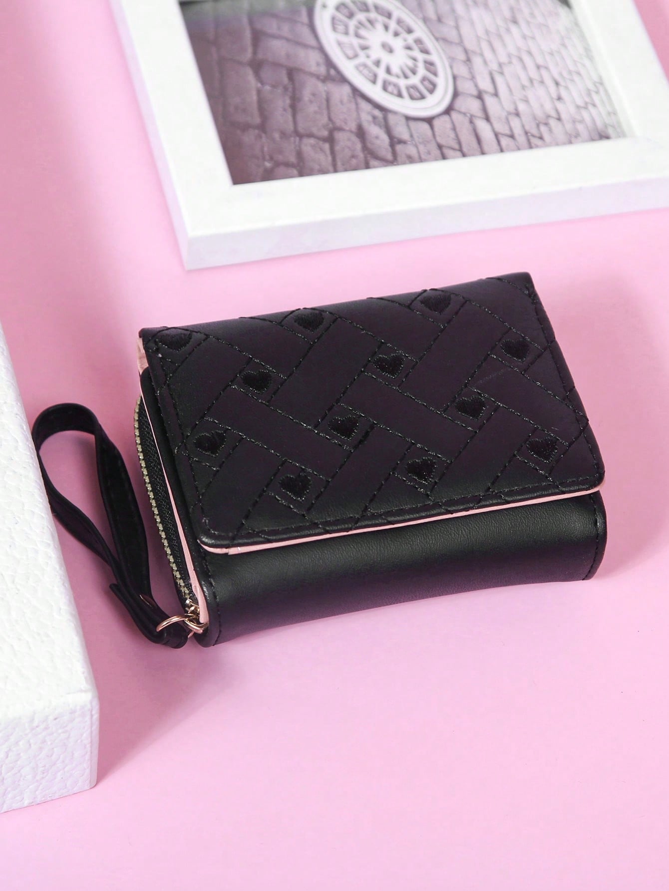 Heart-Shaped Wallet, Fine Stit - Interior Design Id บทวิจารณ์และราคา